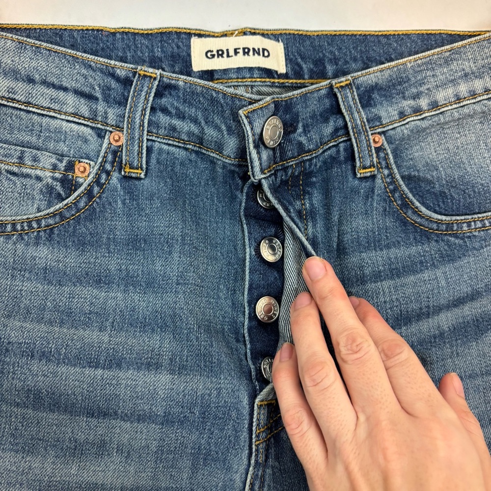 GRLFRND Bella Low Rise Boyfriend Jeans in Vermont Ave Size 26 - Picture 4 of 16